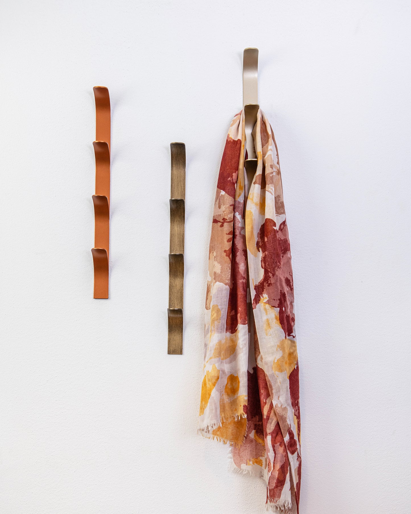 Leaf Hanger - Rusty orange