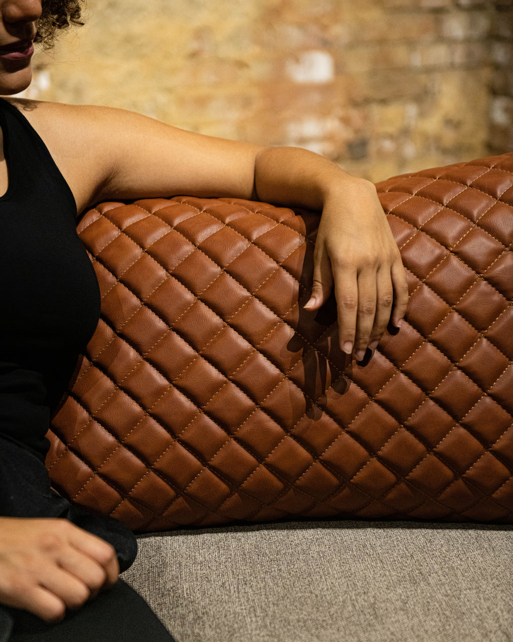 Pyra Sofa - Grayish & Havane