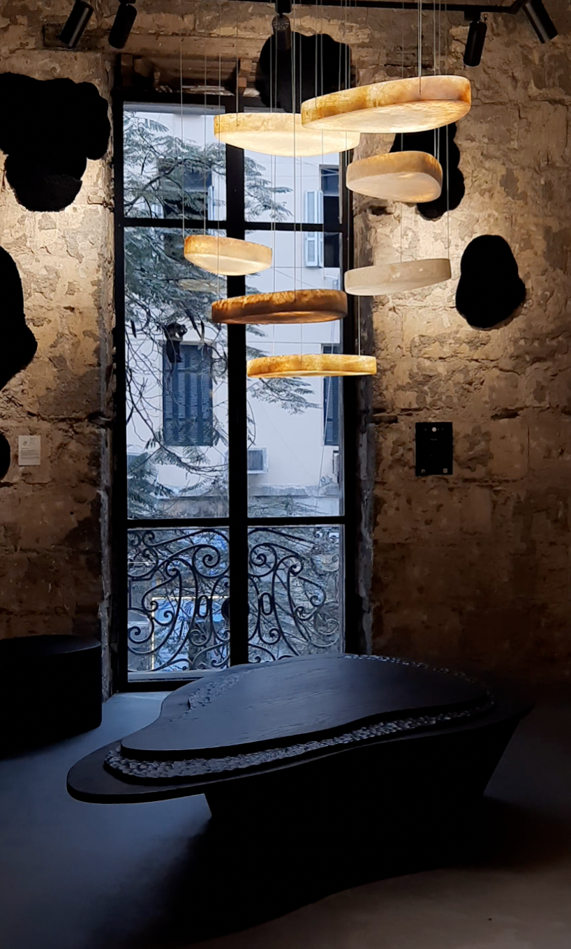 Black O coffee table