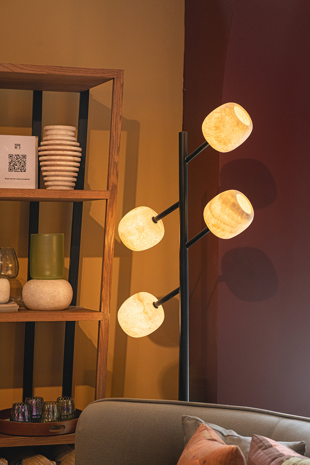 Tree floor lamp